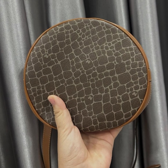 Nina Ricci Tan and Brown Patterned Bucket Bag - Picture 10 of 10